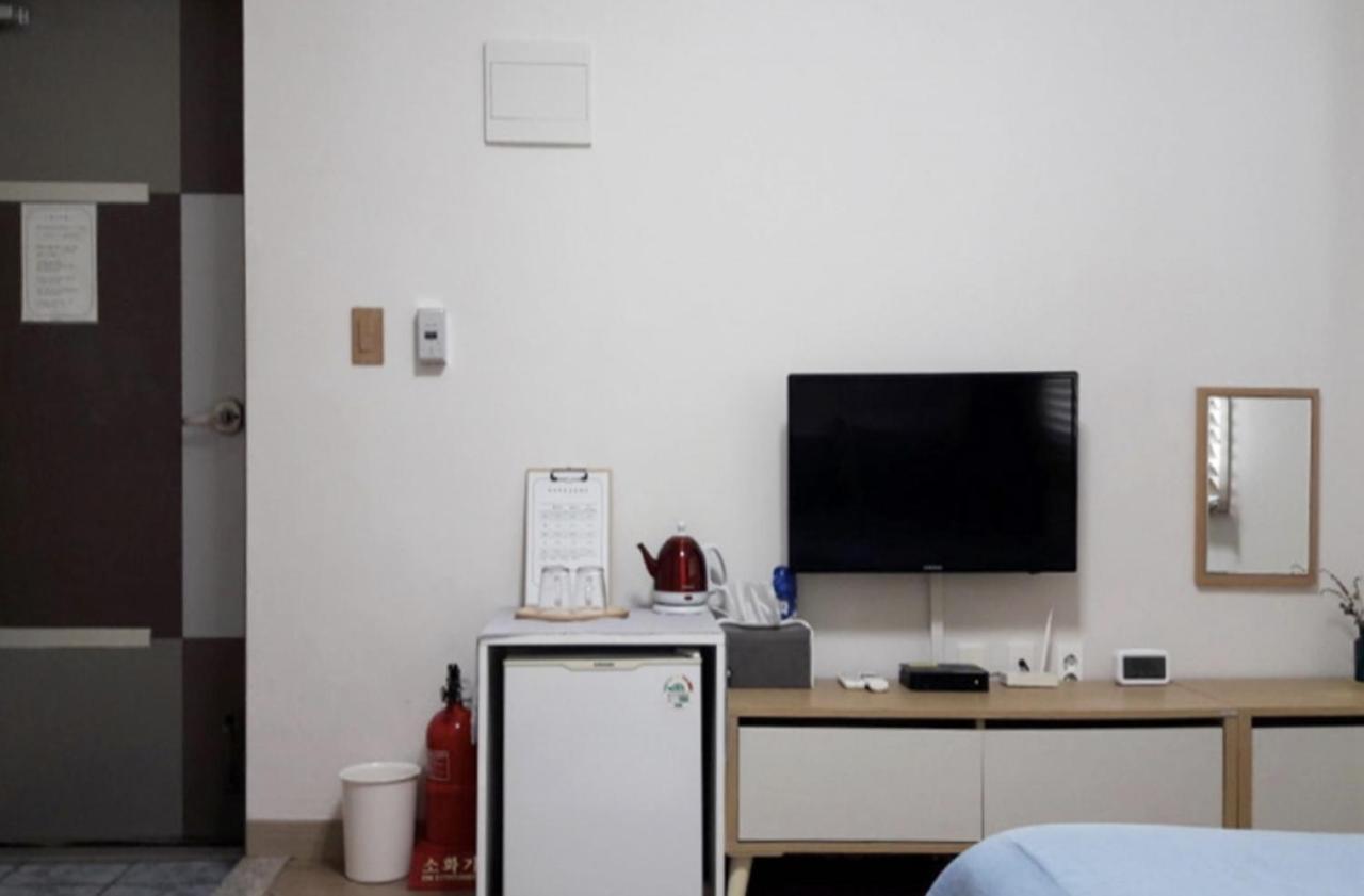 Moon Forest Guesthouse Jeju Buitenkant foto