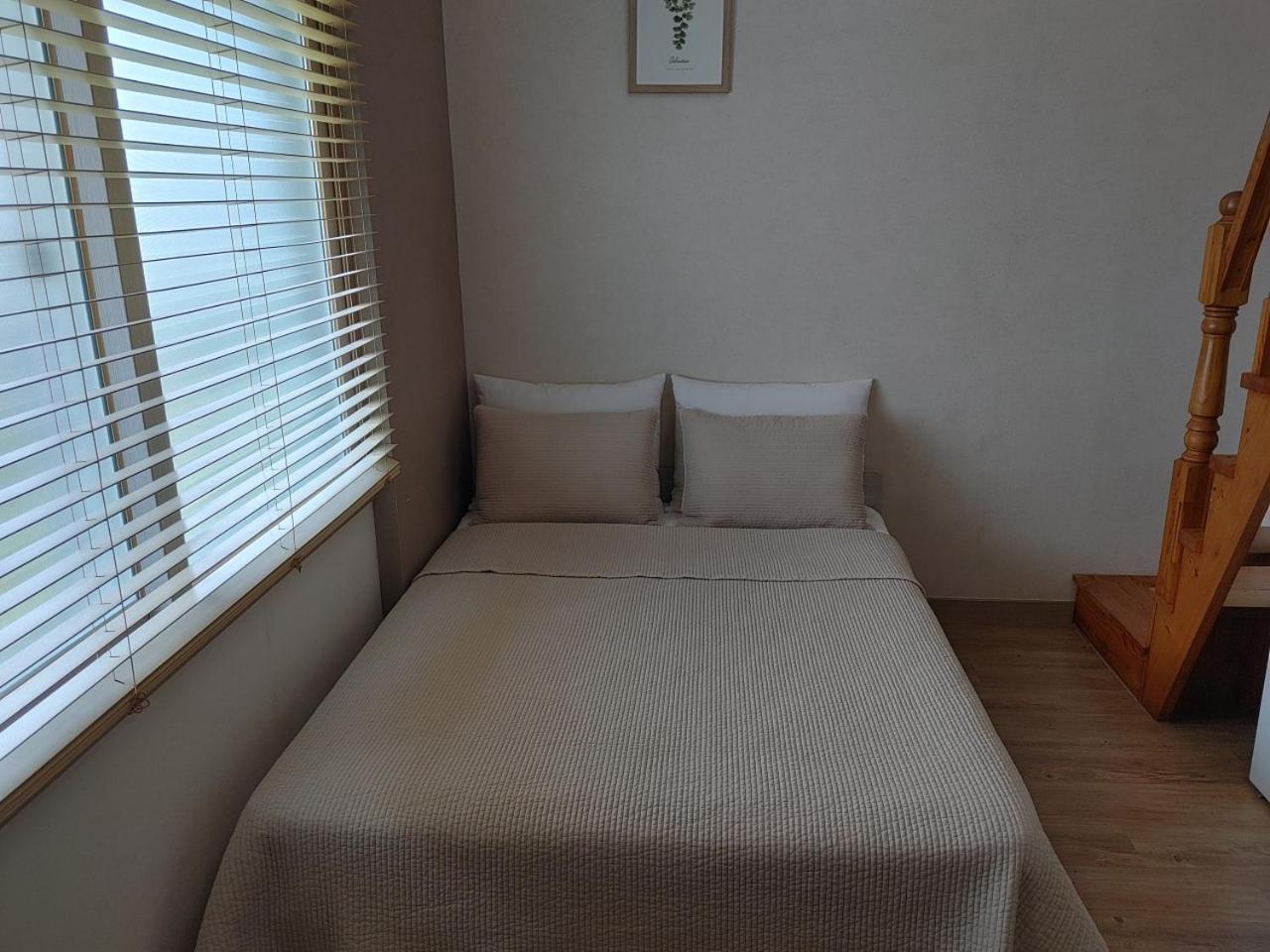 Moon Forest Guesthouse Jeju Buitenkant foto